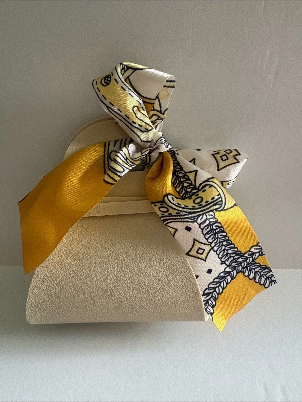 Starbucks Gift Bundle | Coffee Earrings, Mini Bag + More | Vanilla Latte